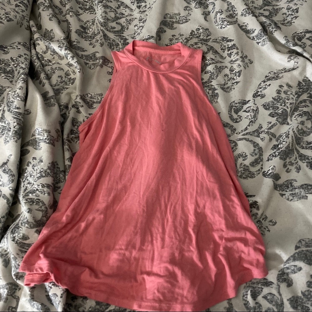 Pink tank top